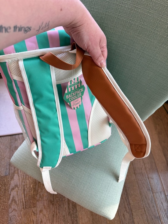 STANLEY 40oz Tumbler & ‘Cool Planet’ Cooler Backpack in Pink & Green - NWT - Picture 10 of 13